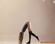 Hairy Teen Mochalkina Shows Outstanding Flexibility1